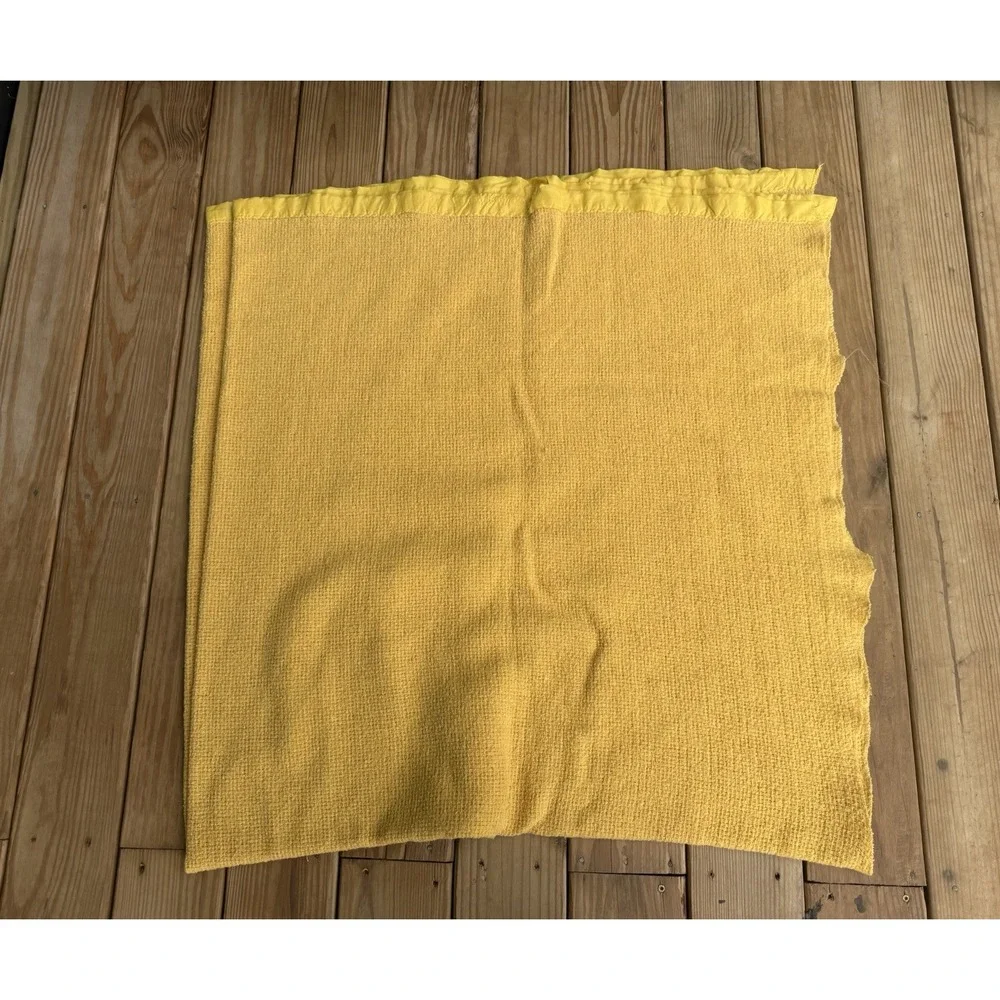 Vtg 60's 70's MCM 100% Woven Acrylic Blanket Satin Trim Bright Yellow 74